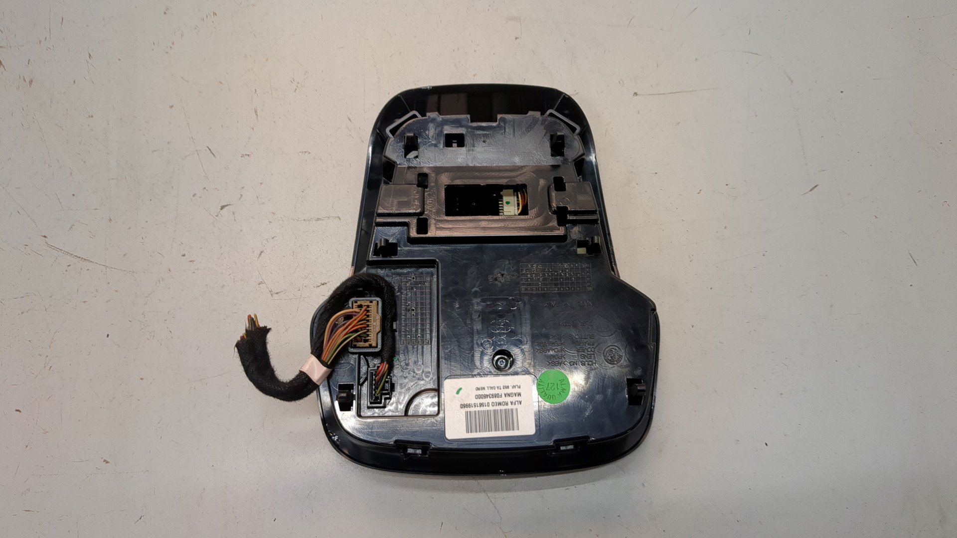 Плафон салонный