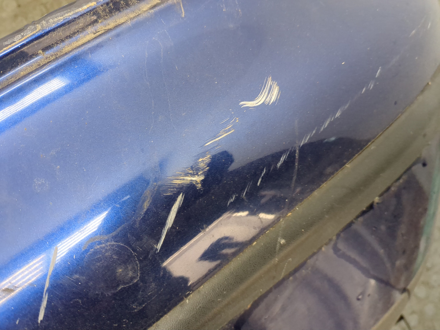 Бампер задний