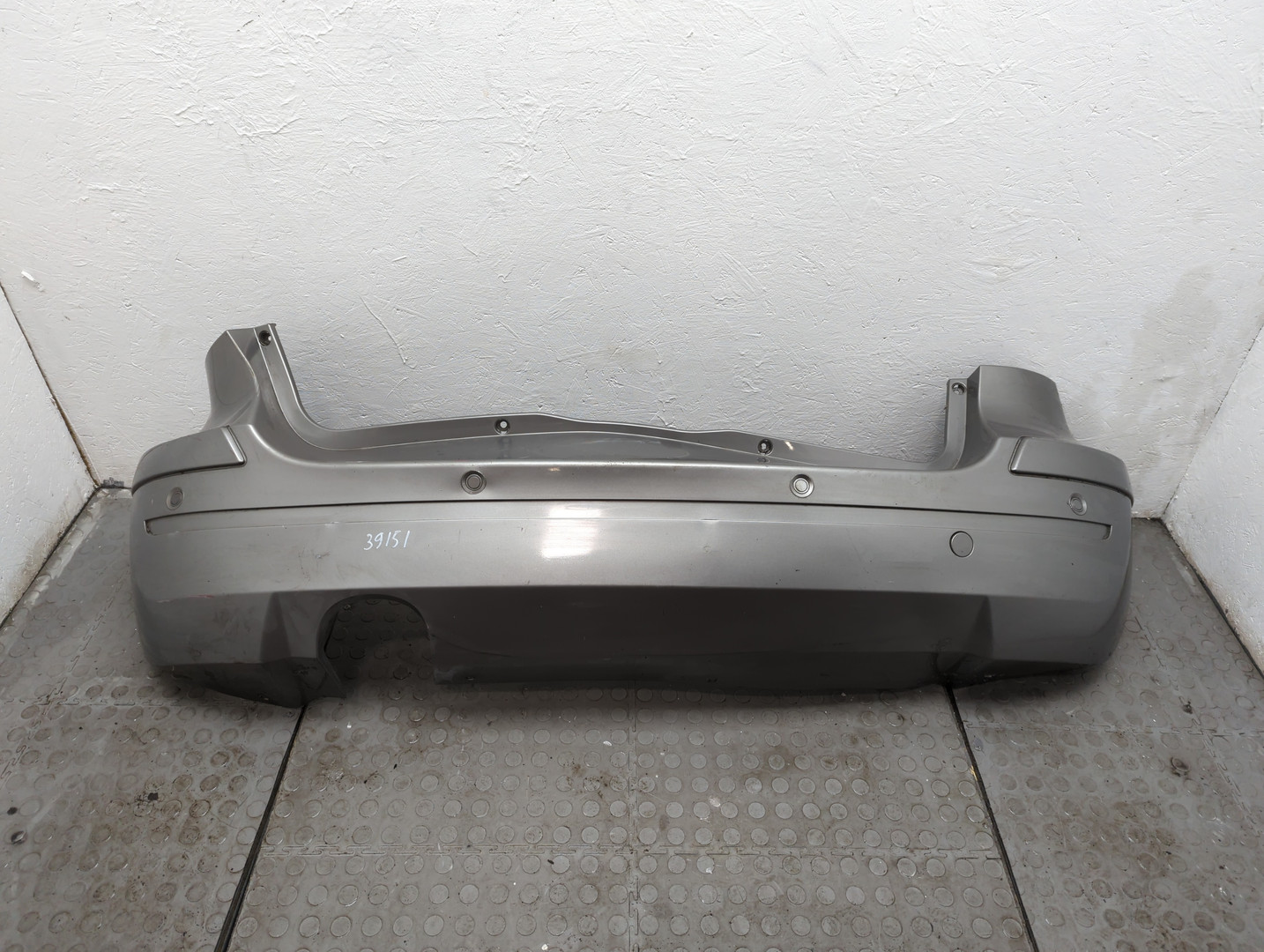 Бампер задний