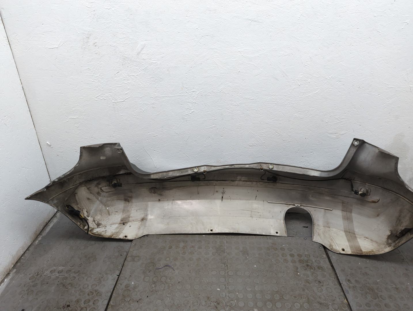 Бампер задний