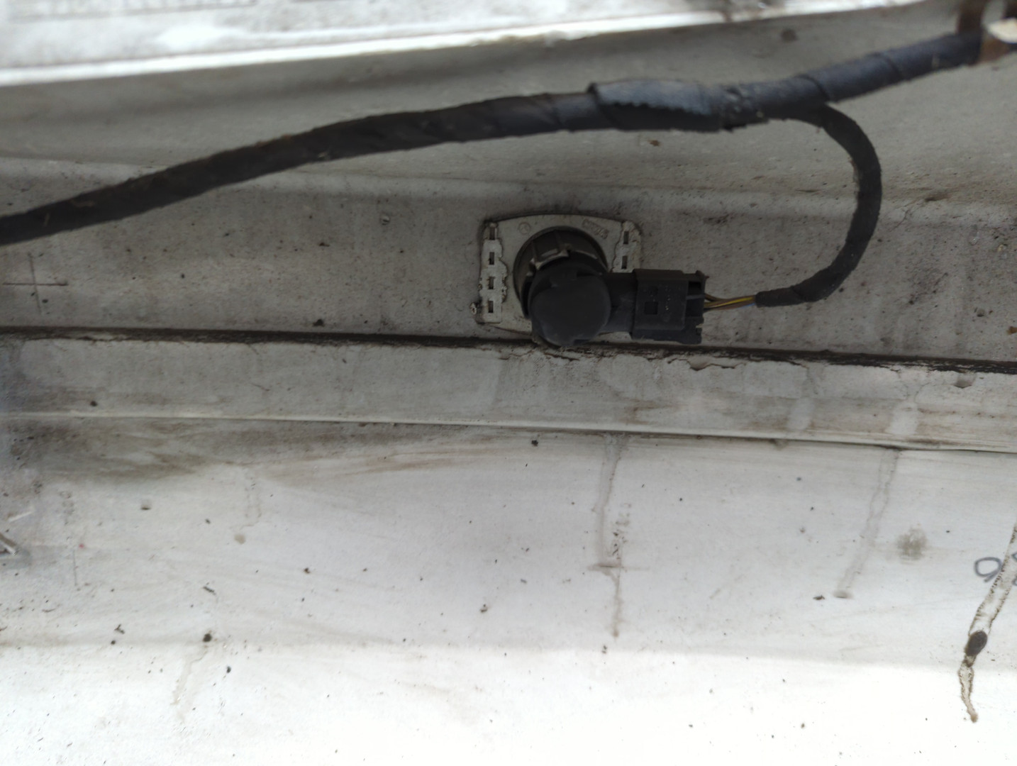 Бампер задний