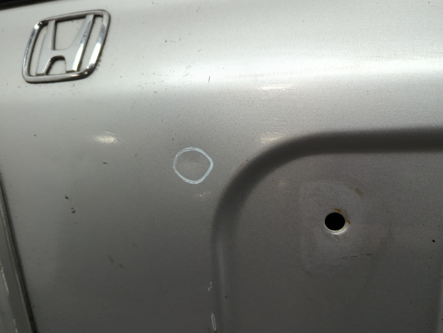 Дверь багажника