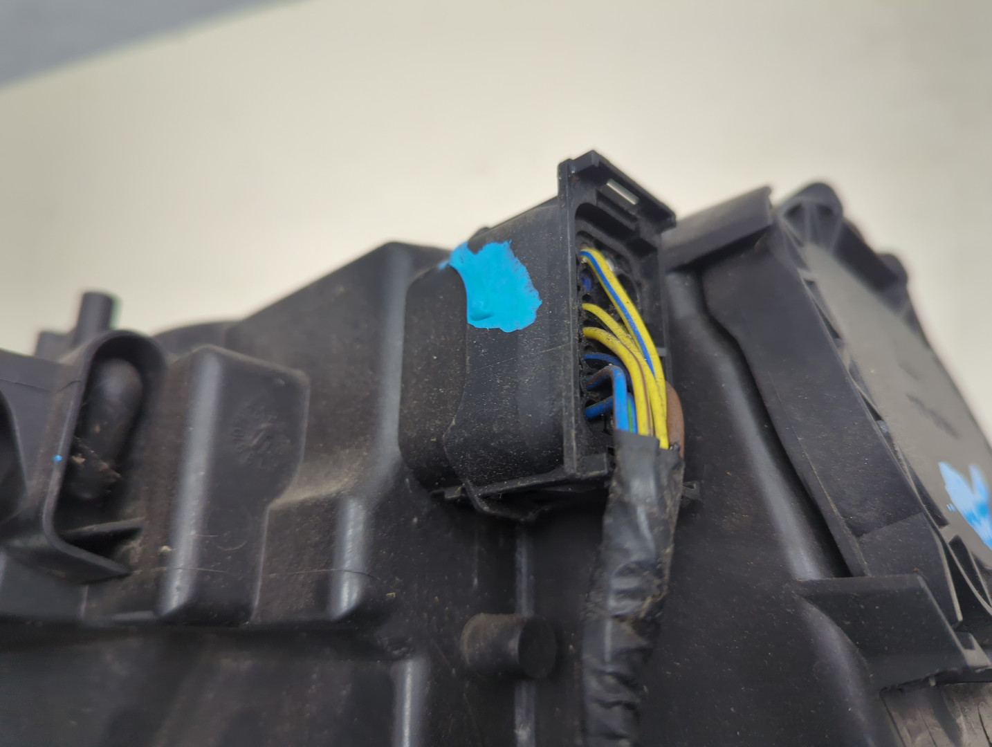 Фара правая