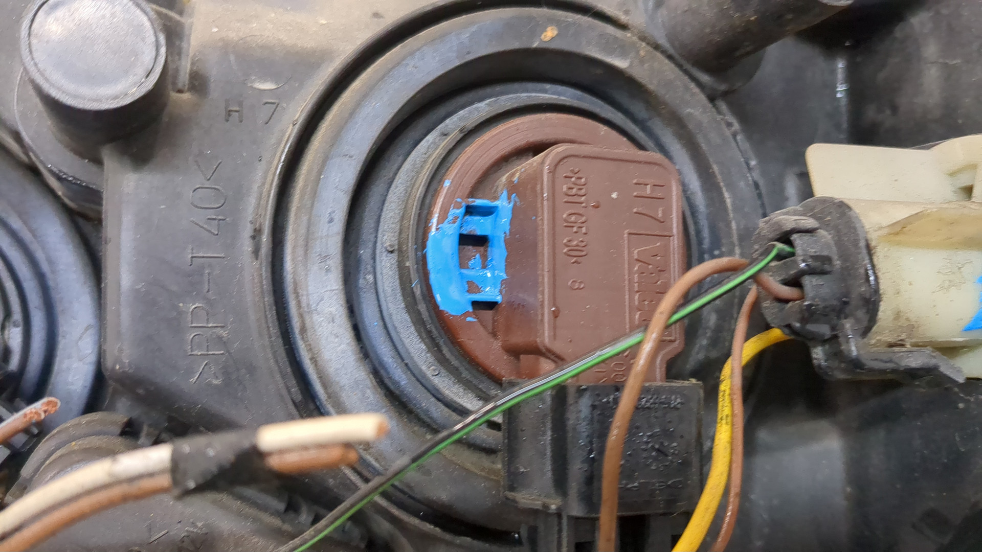 Фара правая