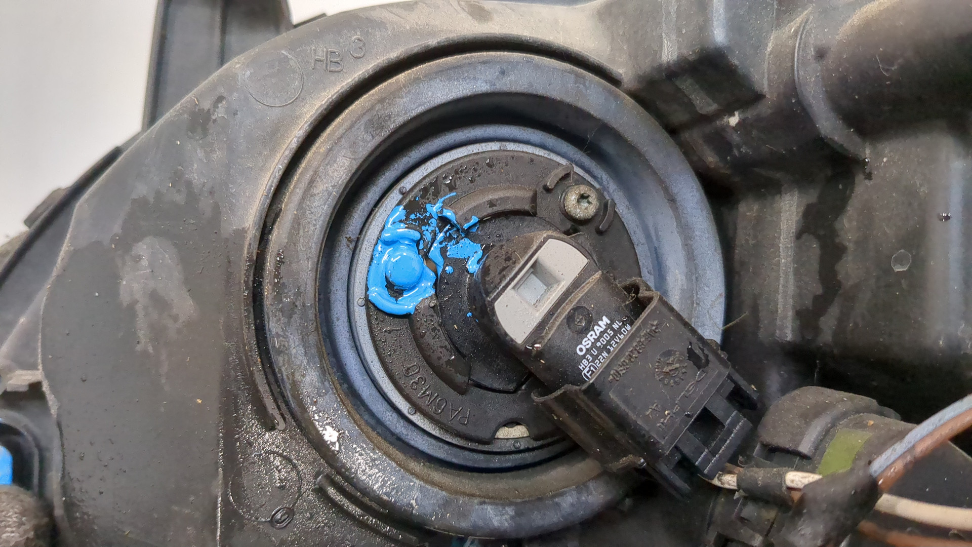 Фара правая