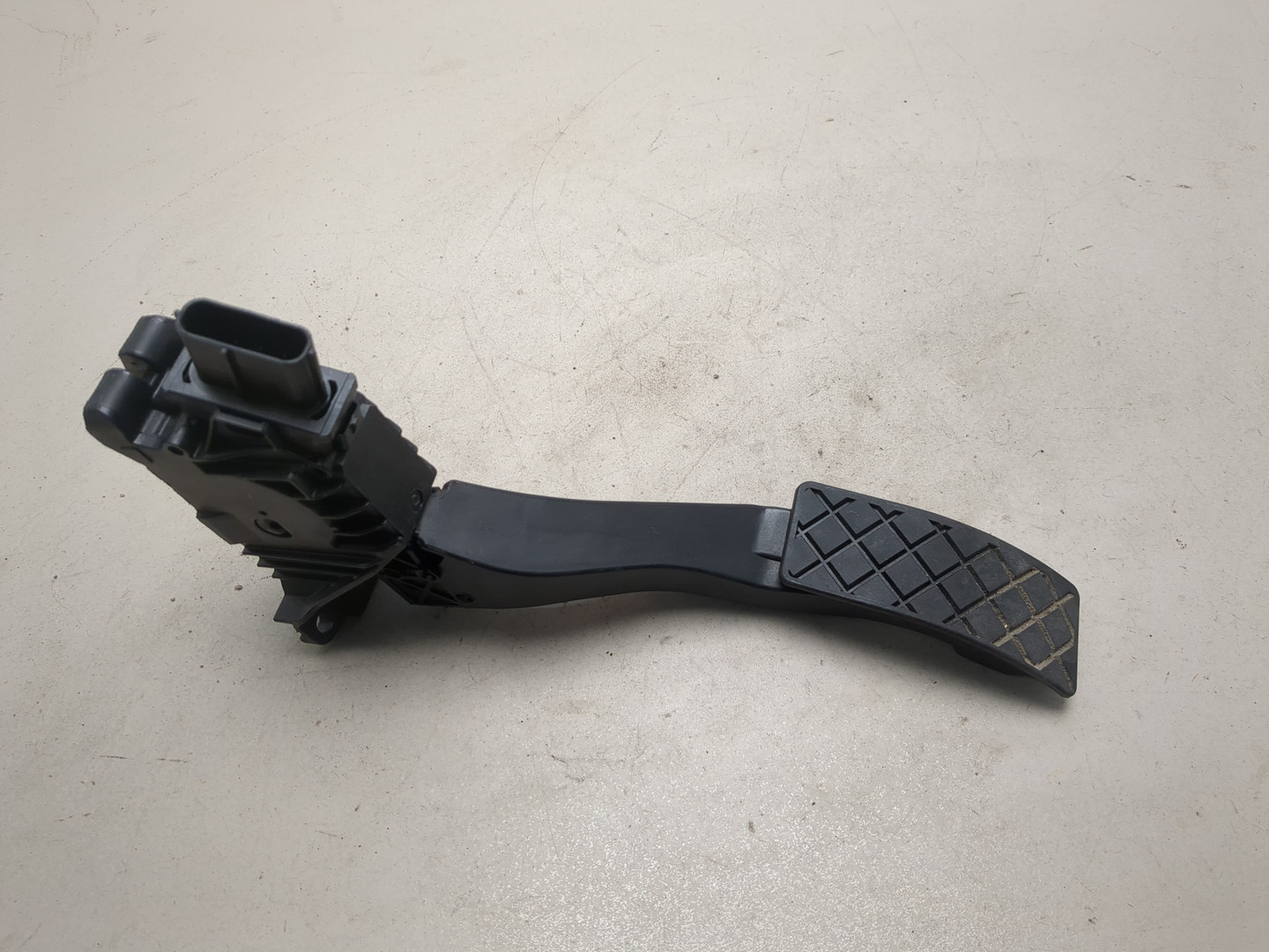 Педаль газа