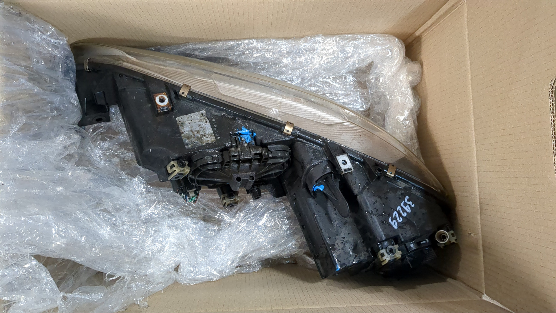 Фара правая