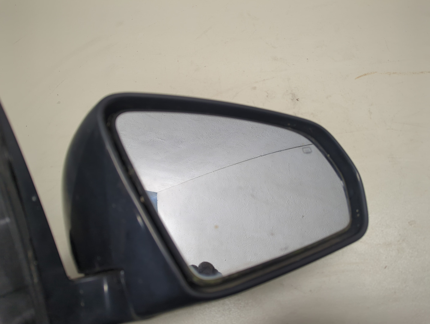 Зеркало правое электрическое