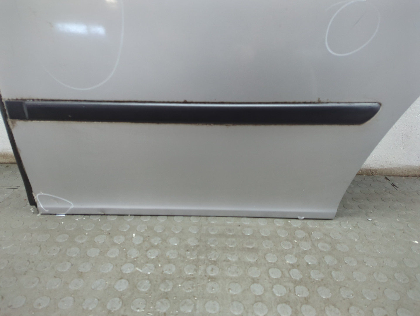 Дверь задняя левая