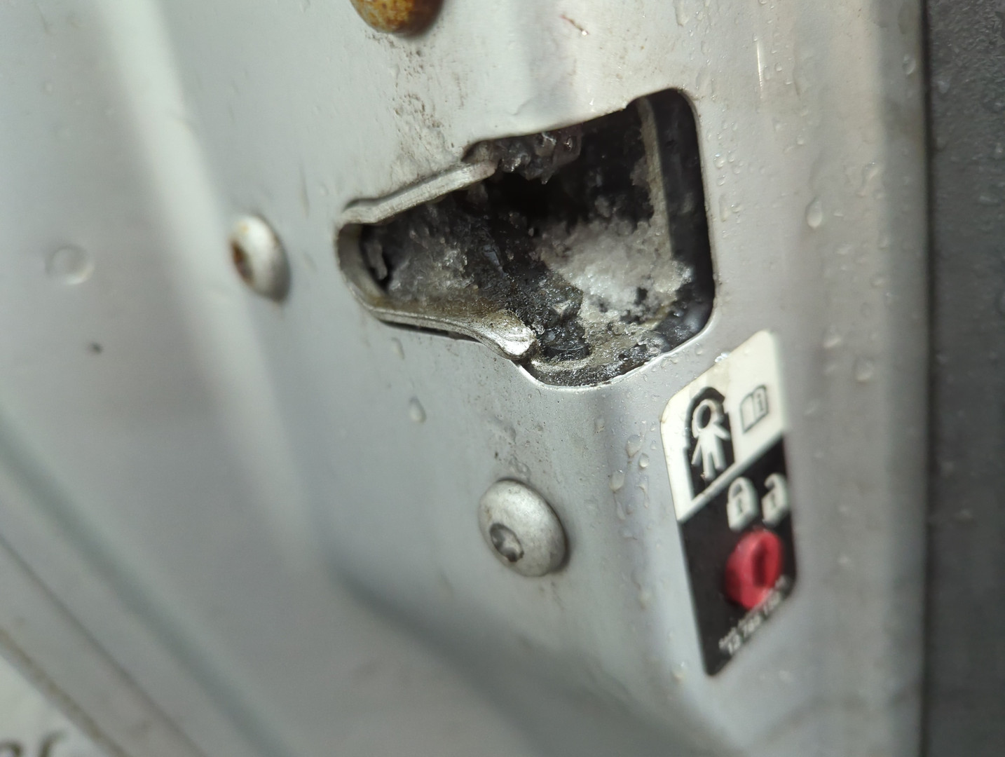 Дверь задняя левая