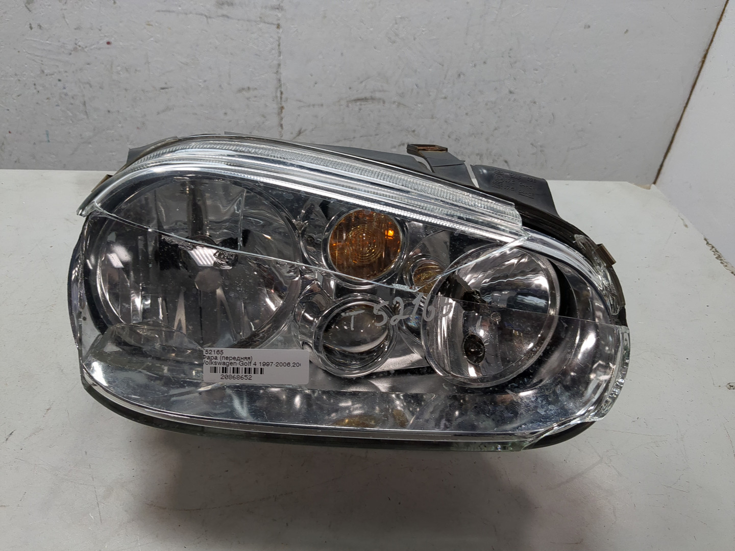 Фара правая