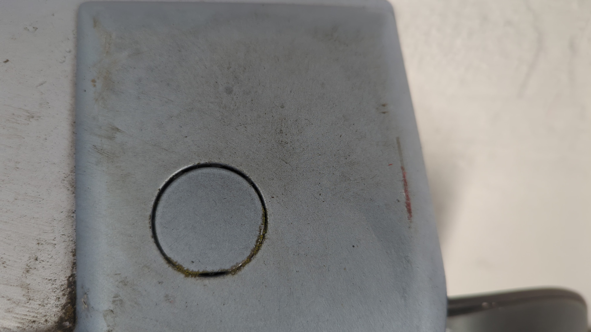 Дверь багажника