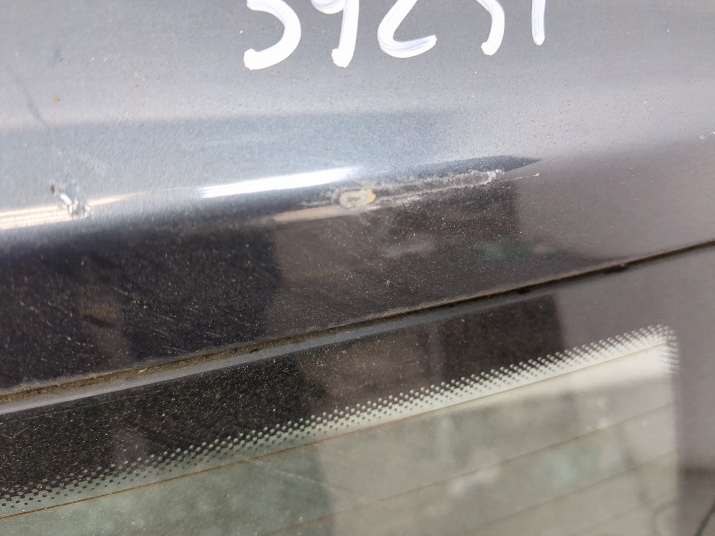 Дверь багажника