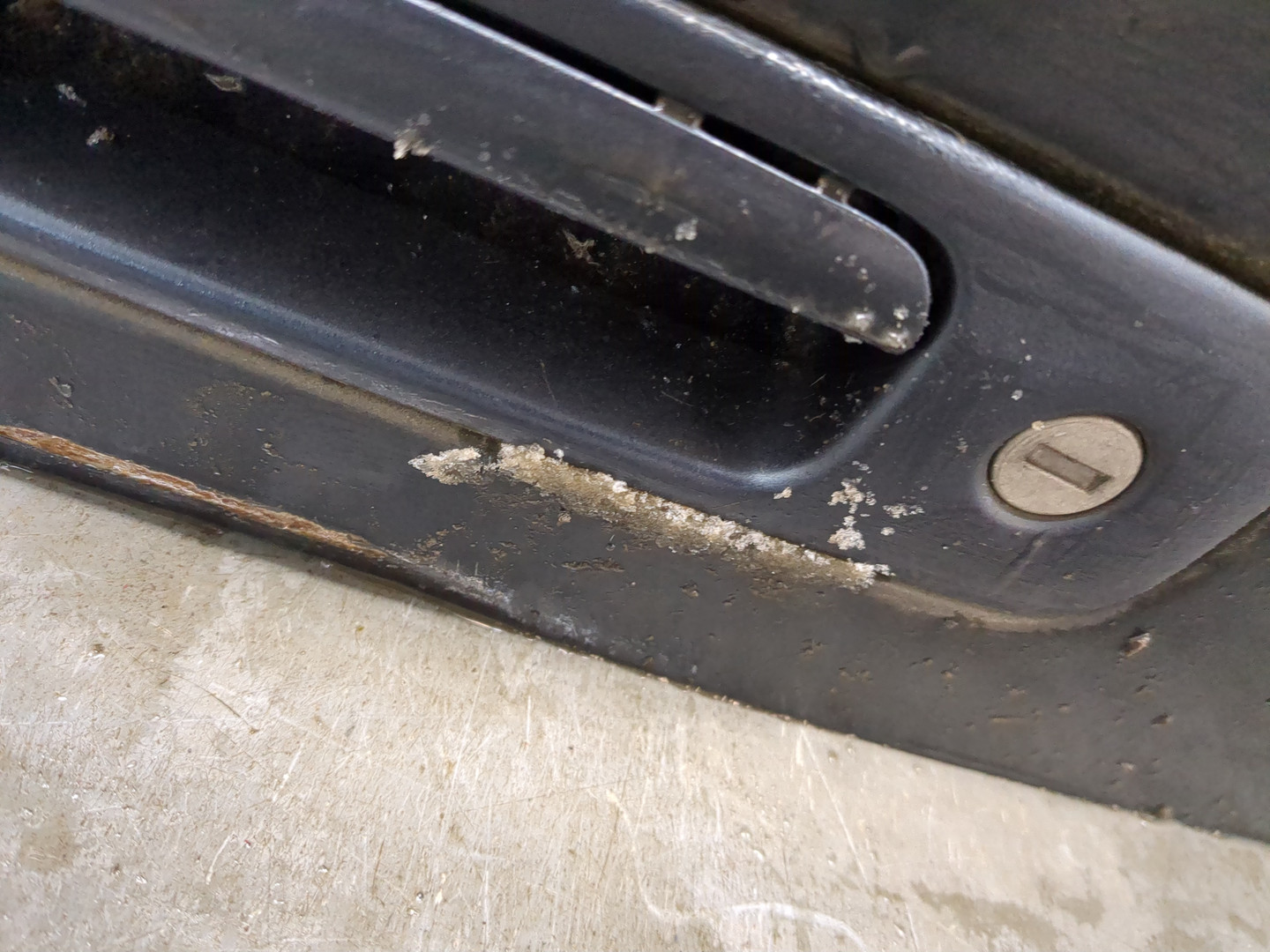 Дверь багажника