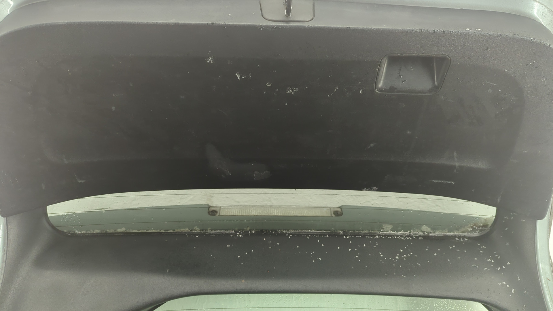 Дверь багажника