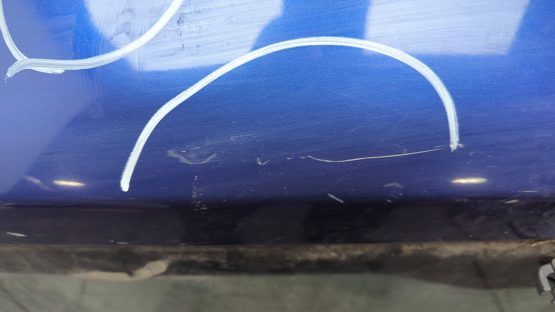 Дверь багажника