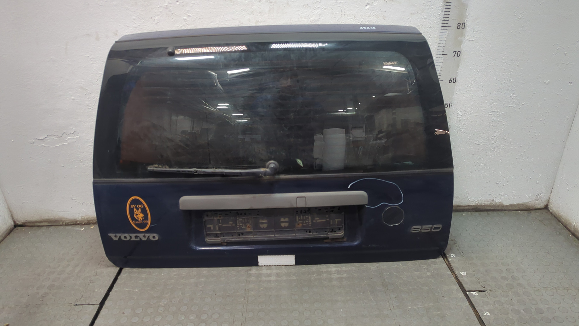 Дверь багажника