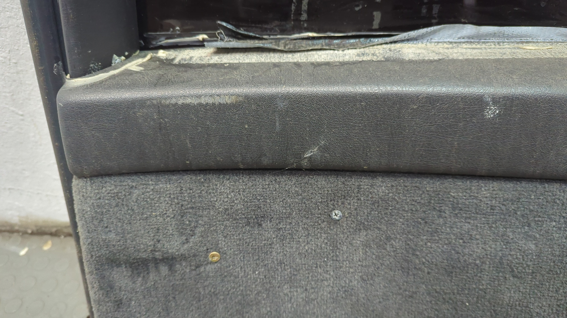 Дверь багажника