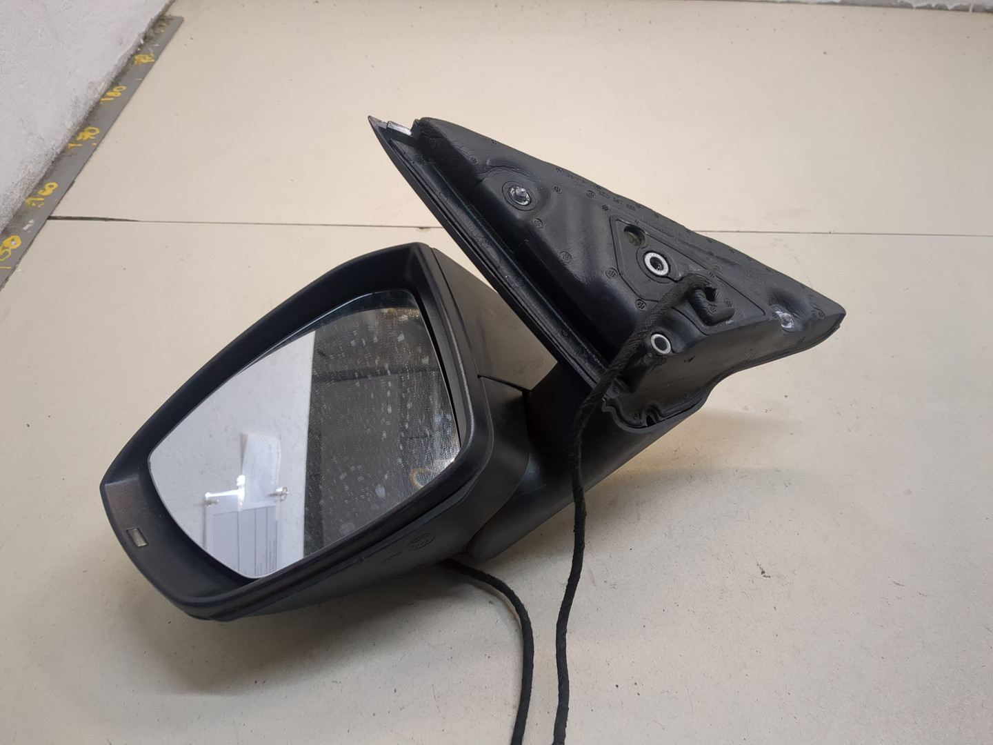 Зеркало левое электрическое