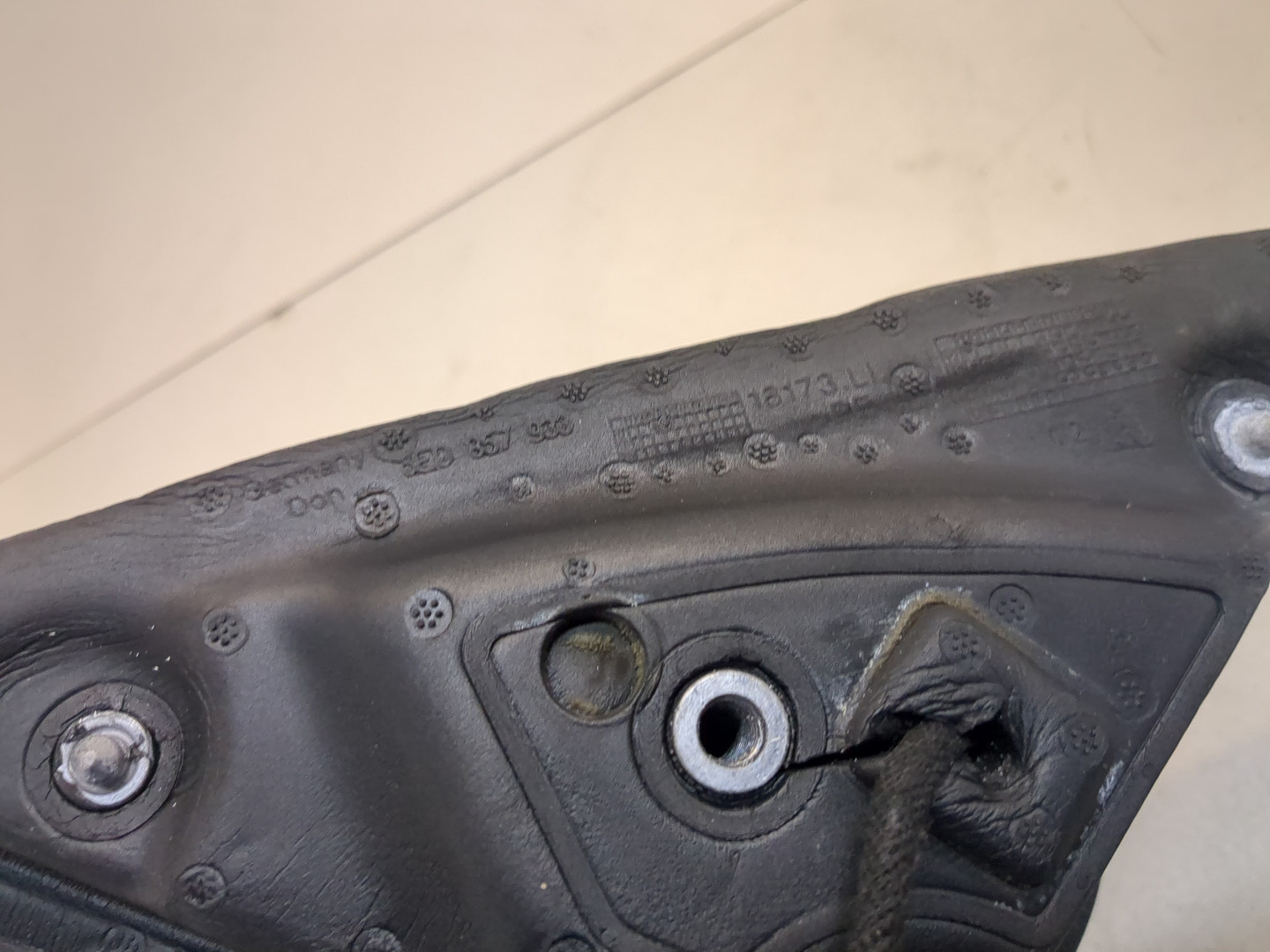 Зеркало левое электрическое