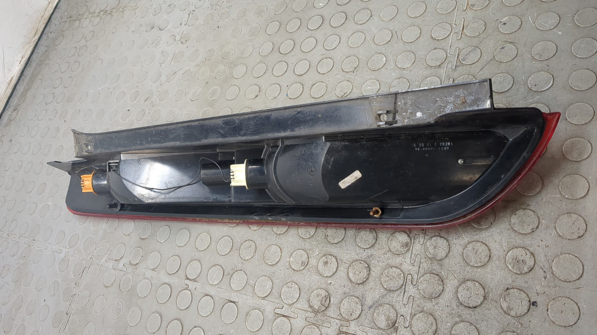 Фонарь задний правый