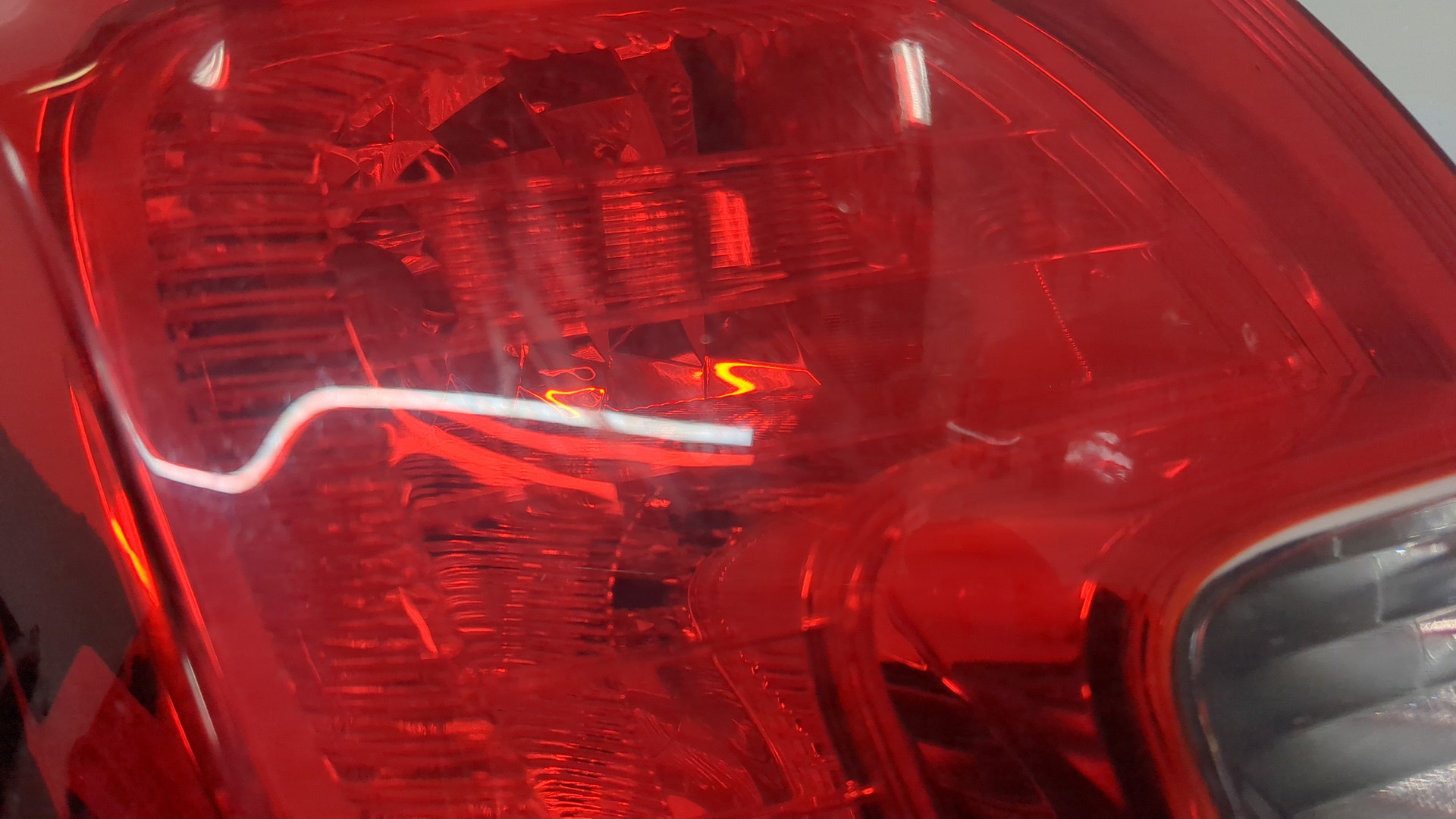 Фонарь задний левый