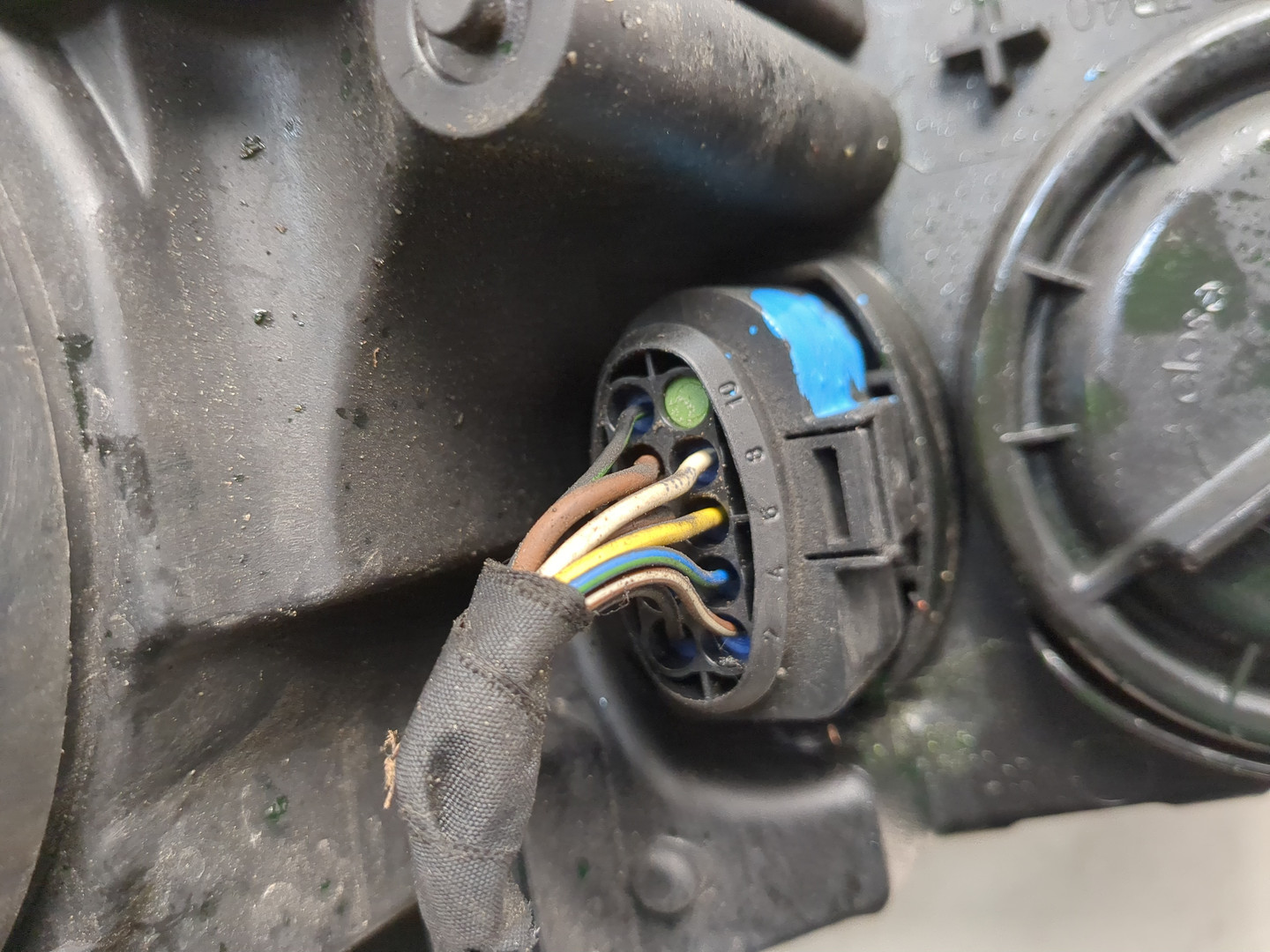 Фара правая