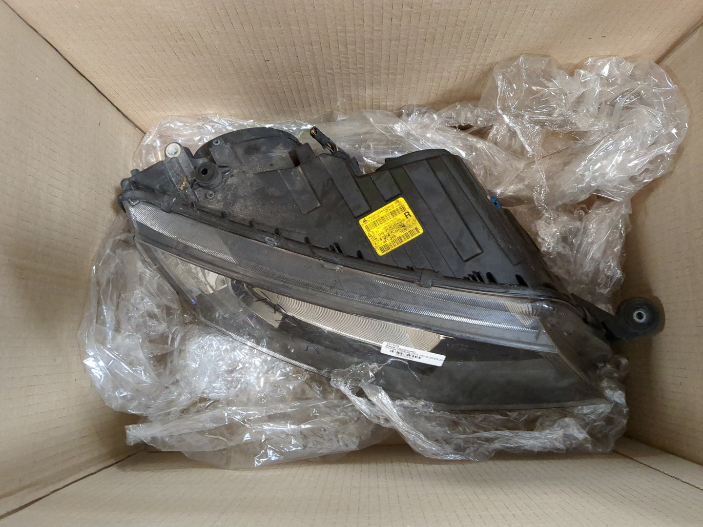 Фара правая