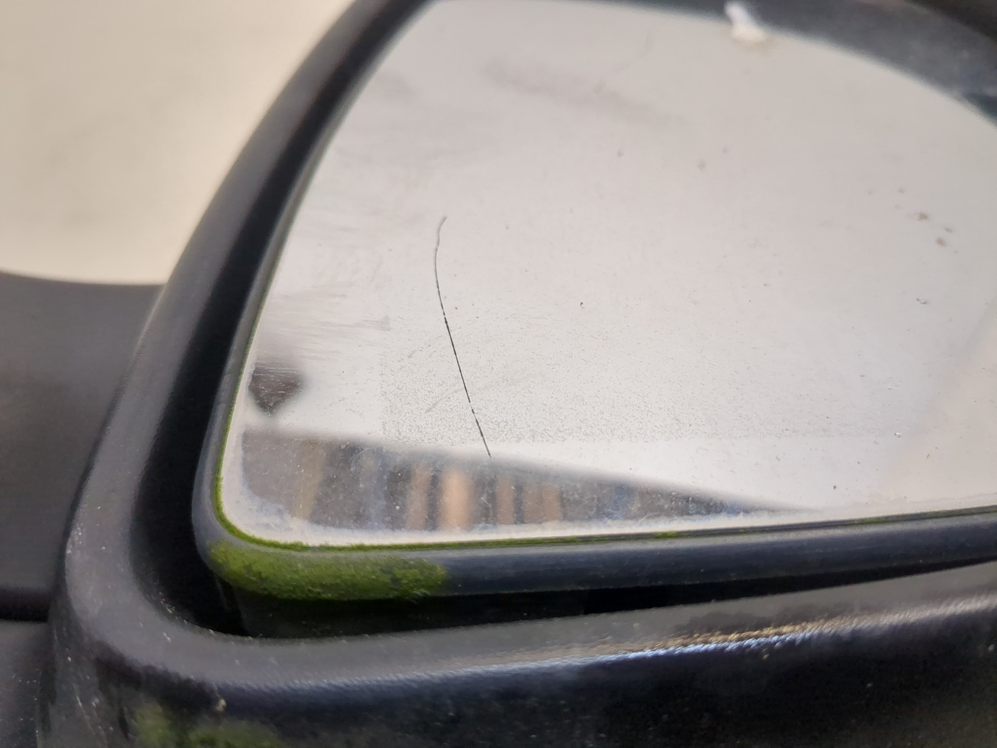 Зеркало правое электрическое