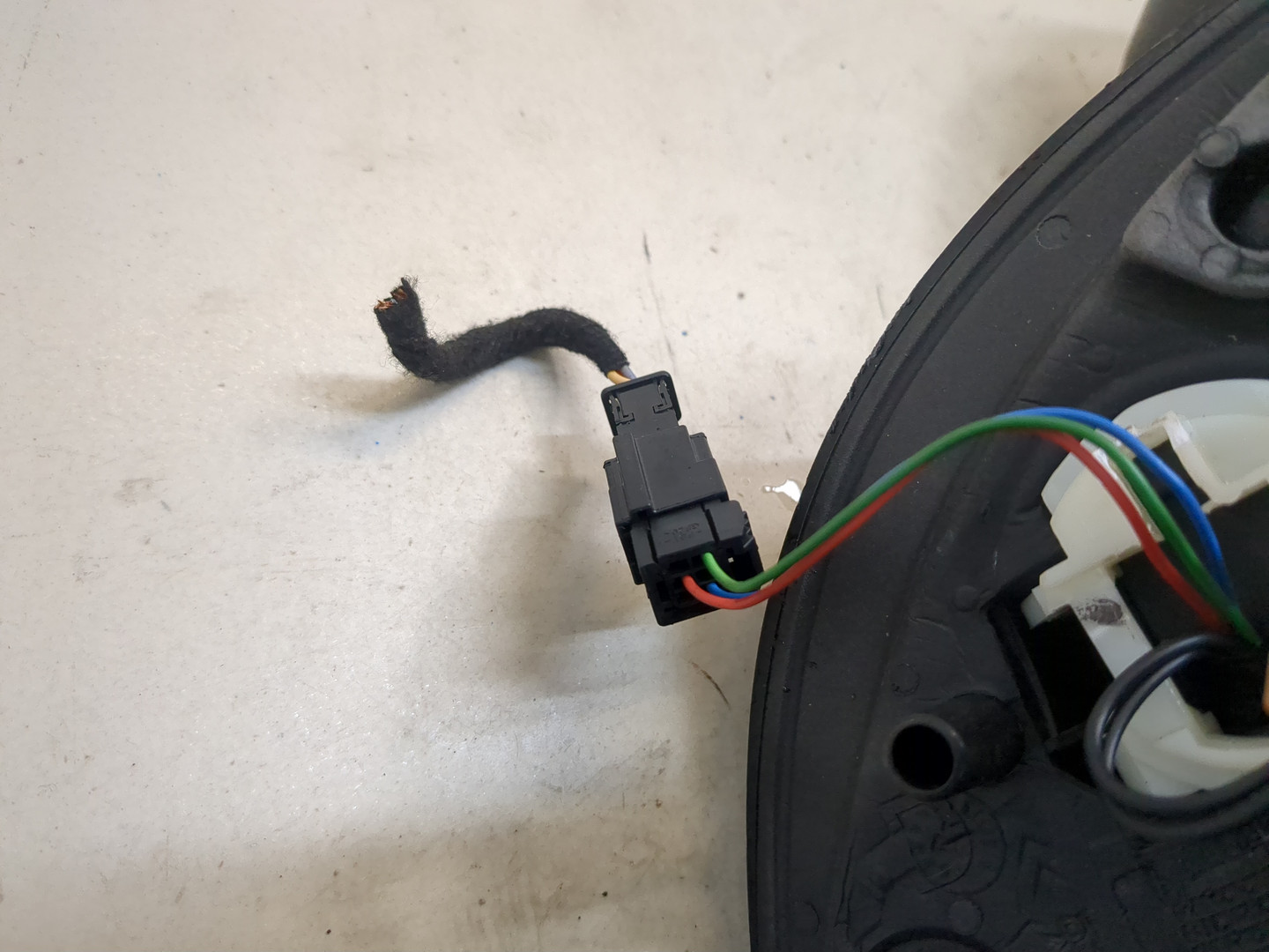 Зеркало правое электрическое