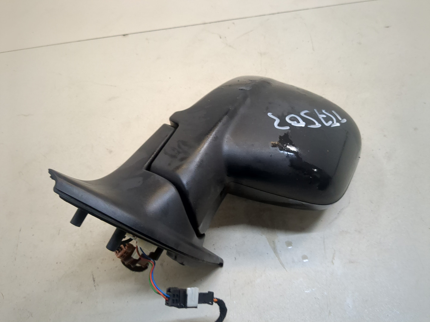 Зеркало правое электрическое