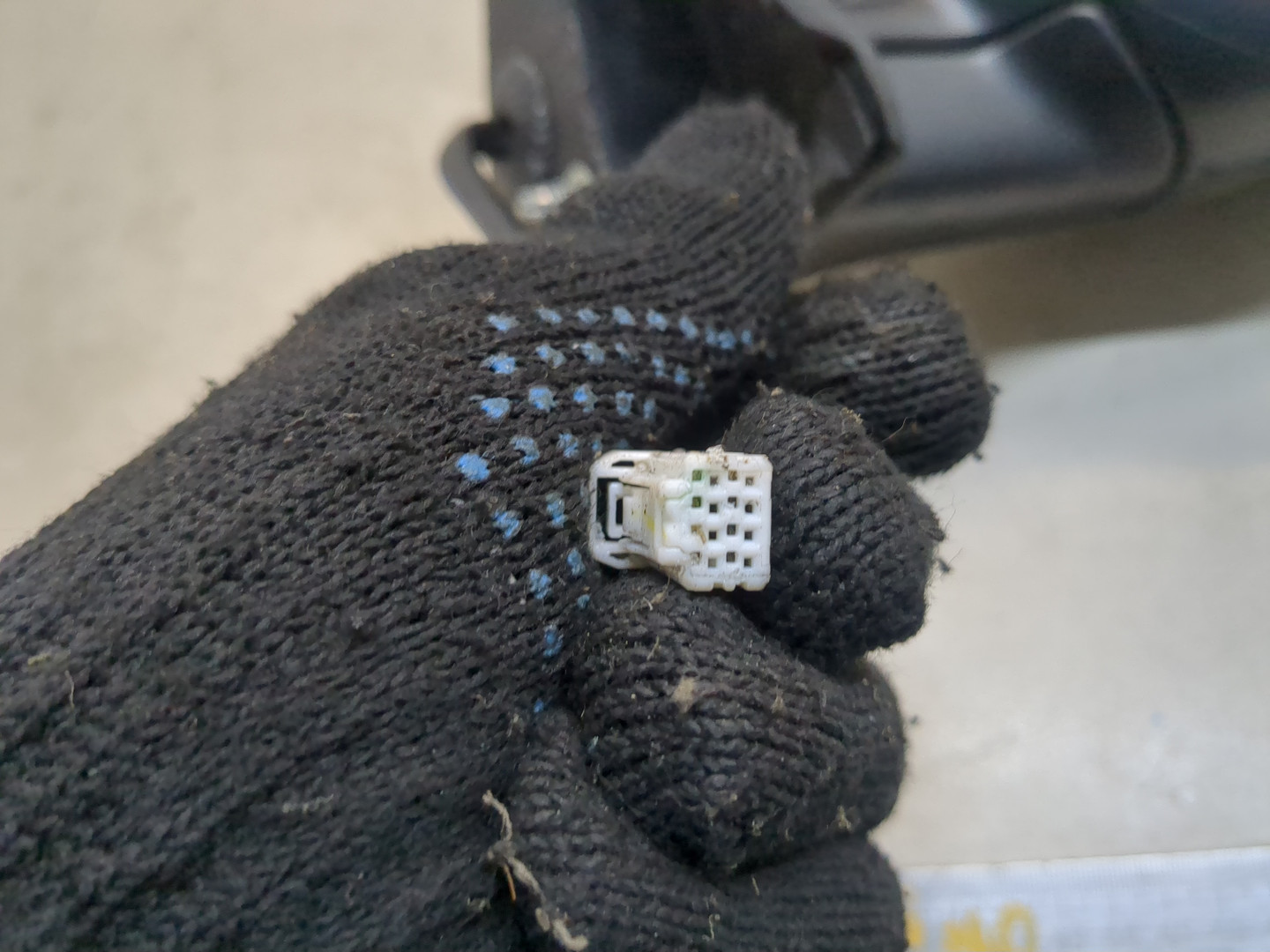 Зеркало правое электрическое