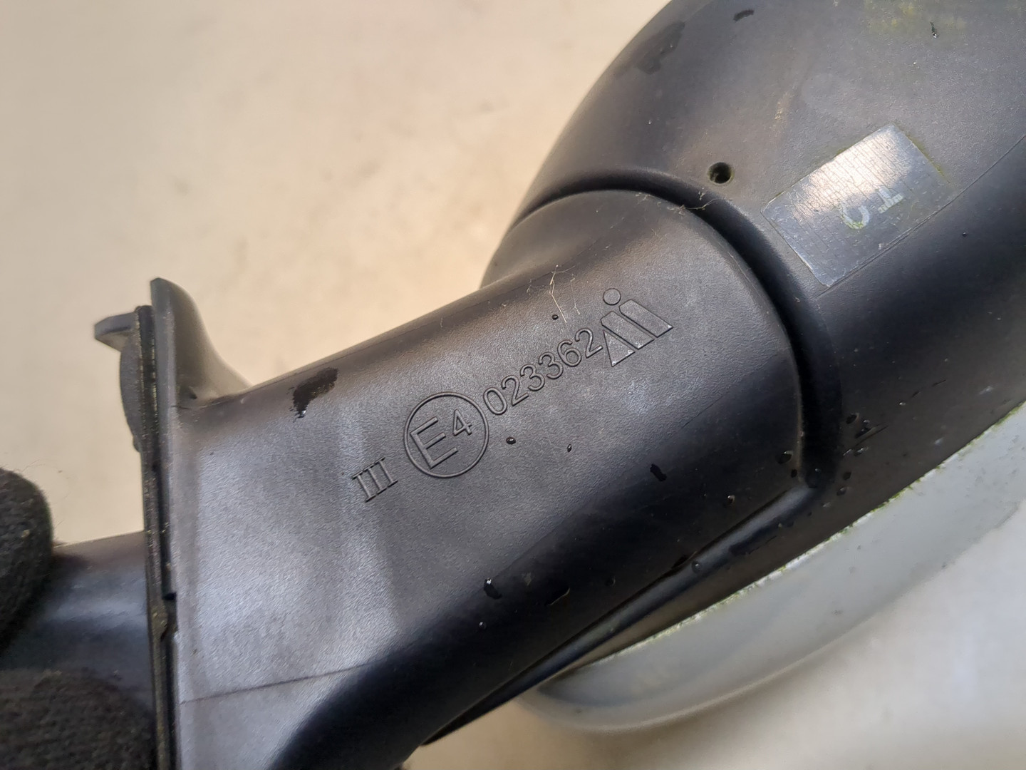 Зеркало правое электрическое