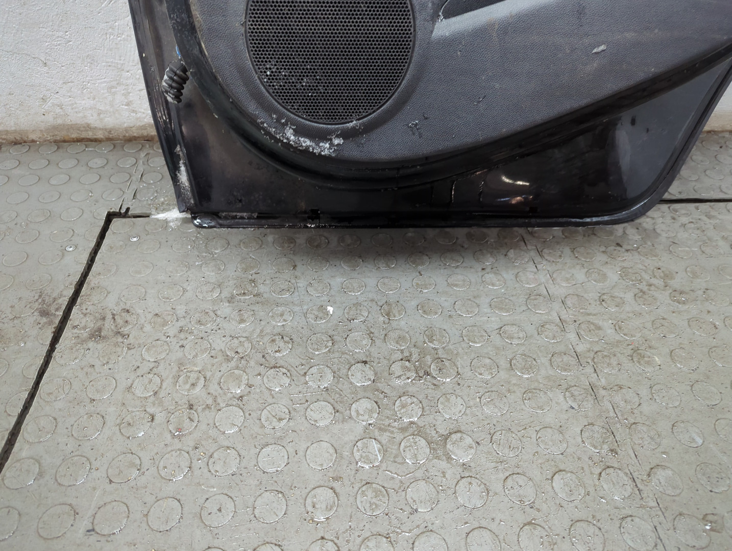 Дверь задняя правая