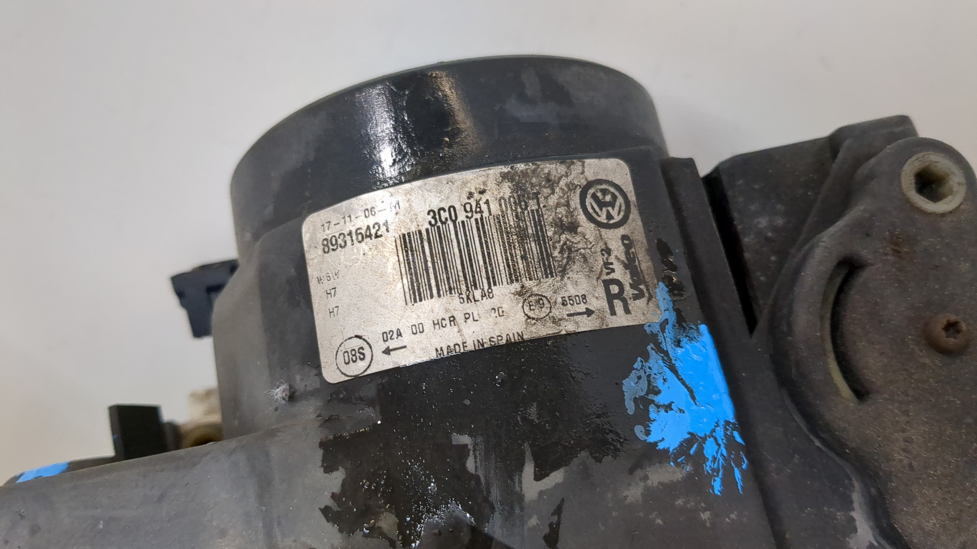 Фара правая