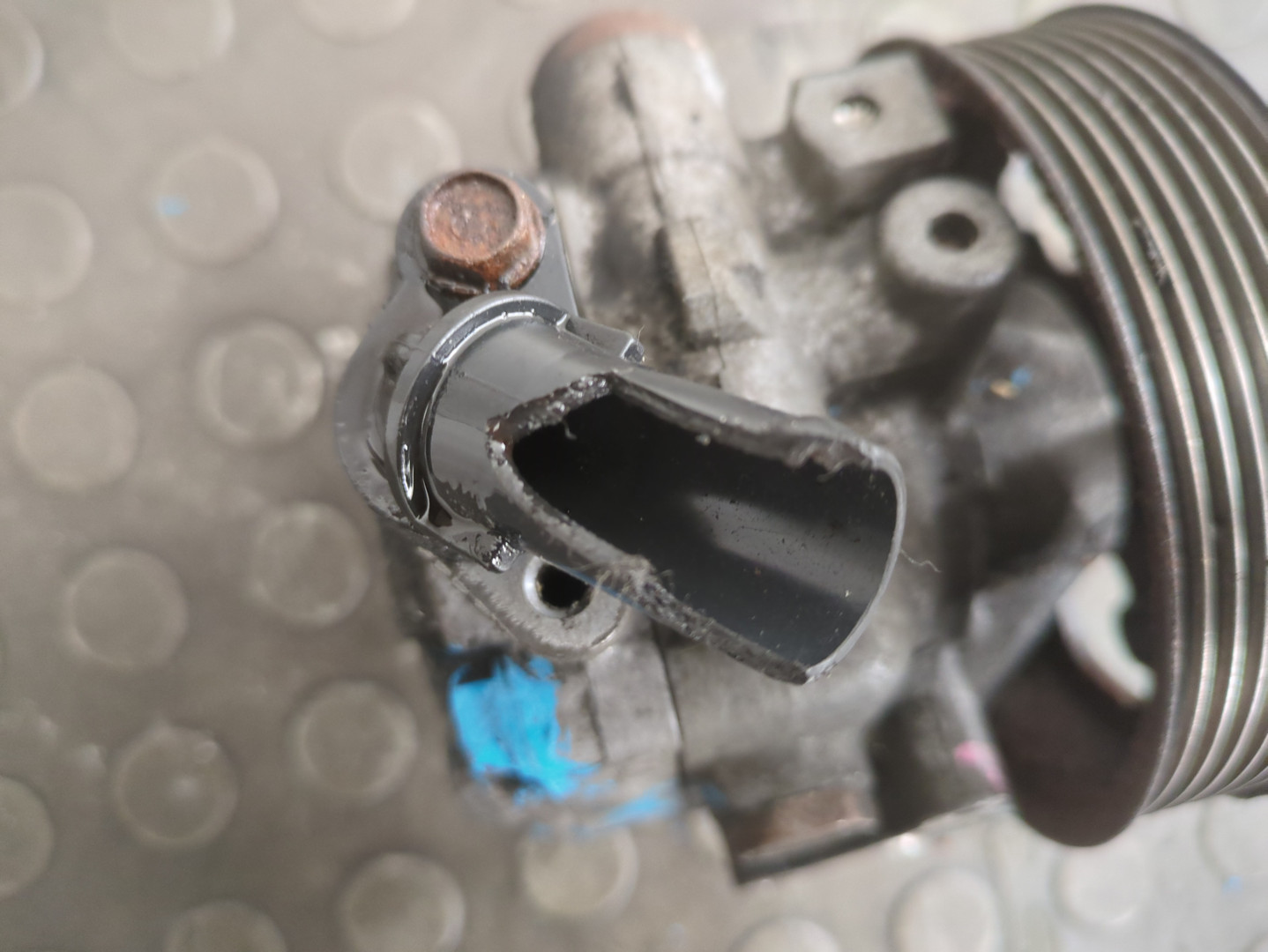 Насос ГУР (гидроусилитель руля)