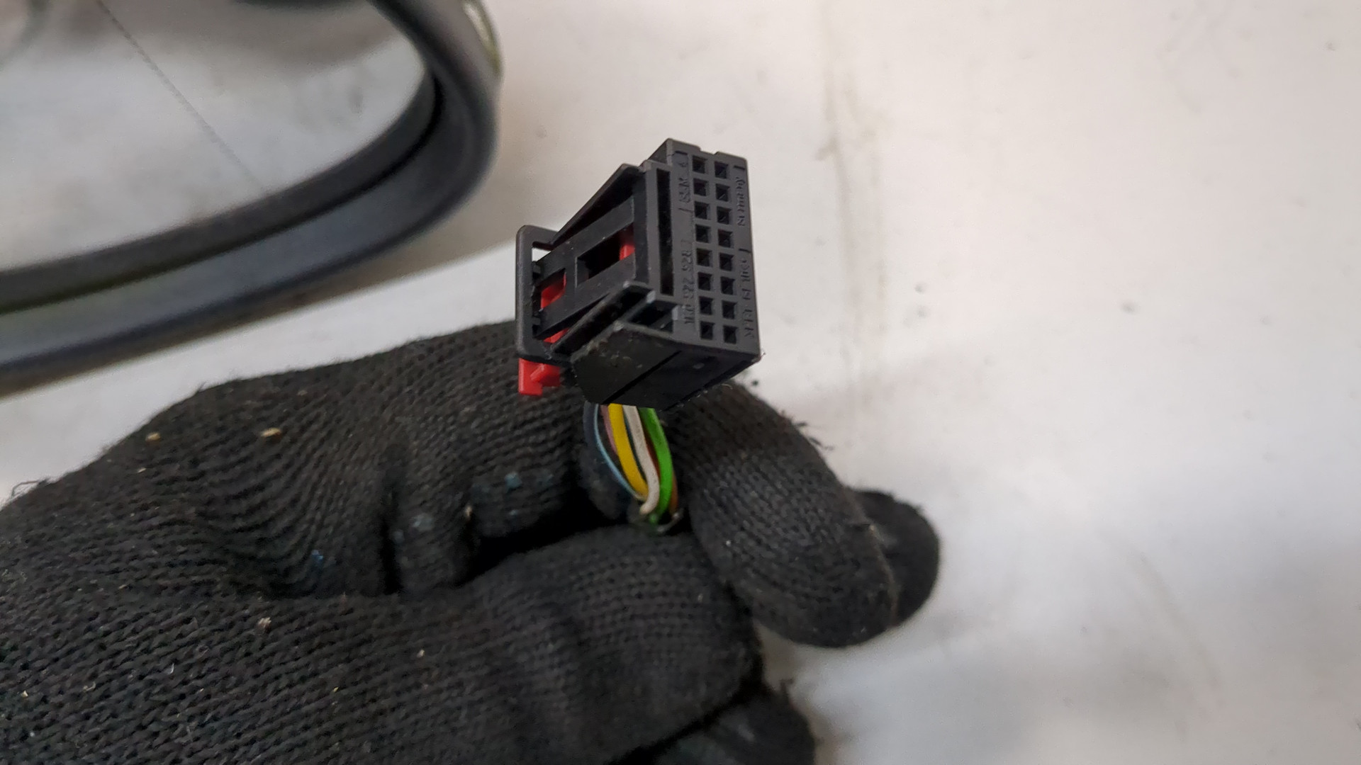 Зеркало правое электрическое