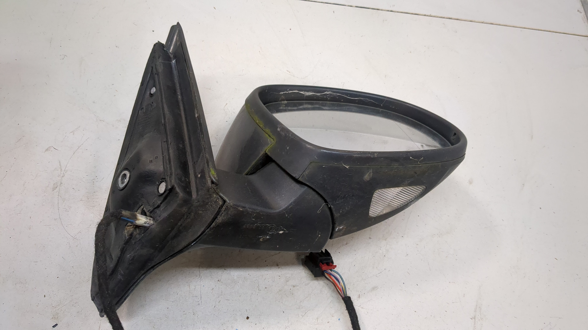 Зеркало правое электрическое