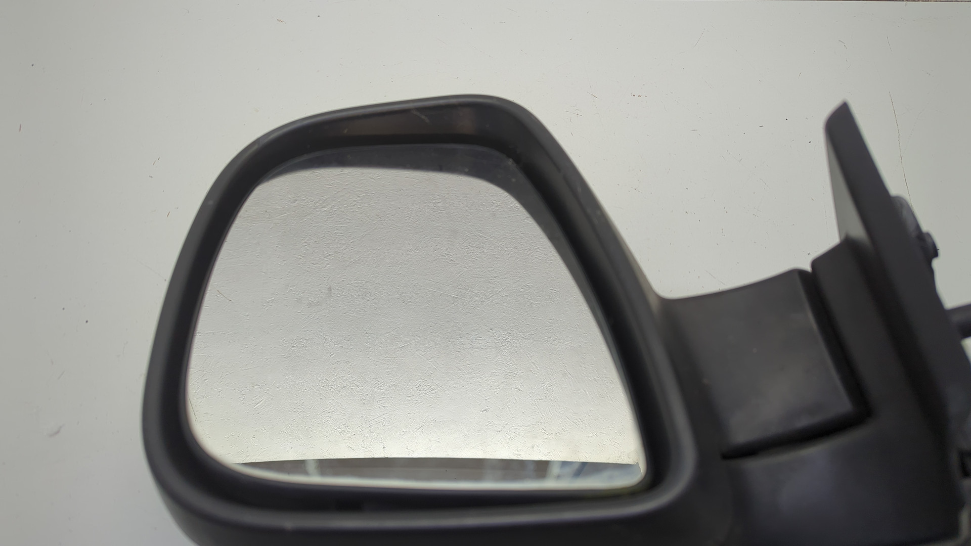 Зеркало левое электрическое