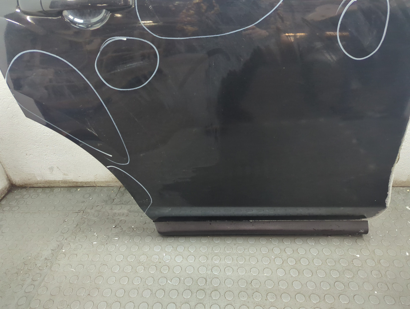 Дверь задняя правая