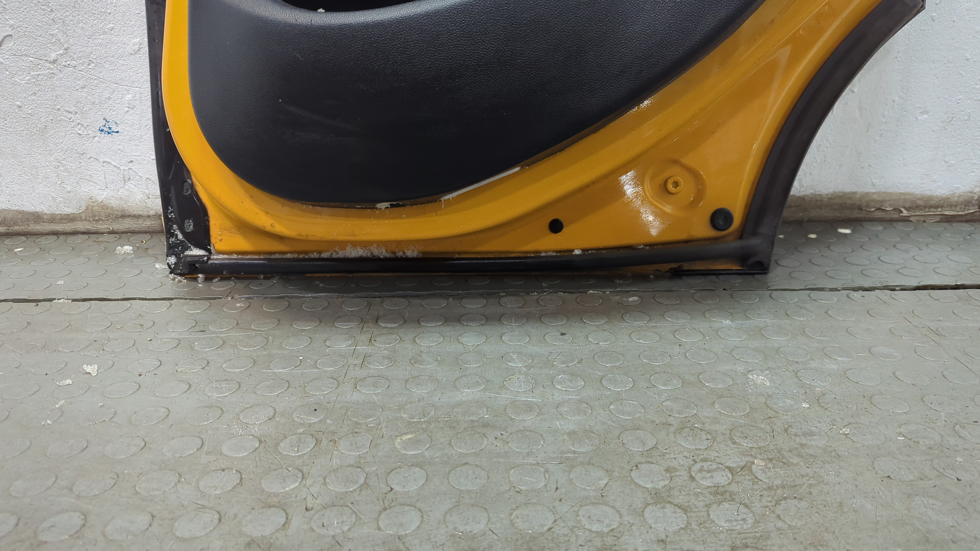 Дверь задняя правая