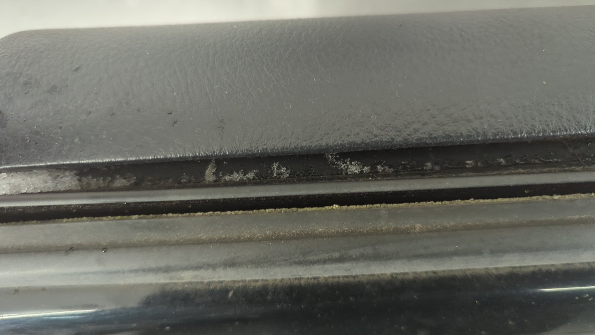 Дверь задняя левая