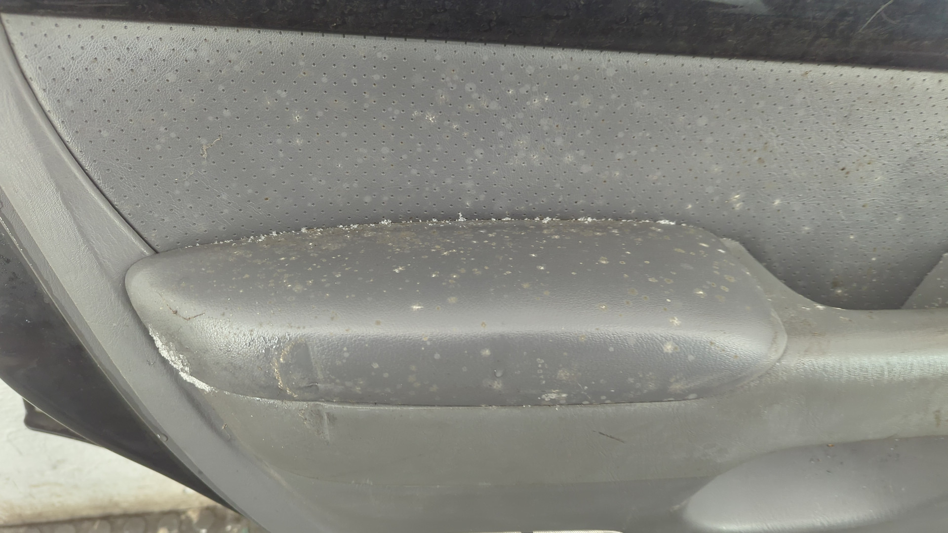 Дверь задняя левая