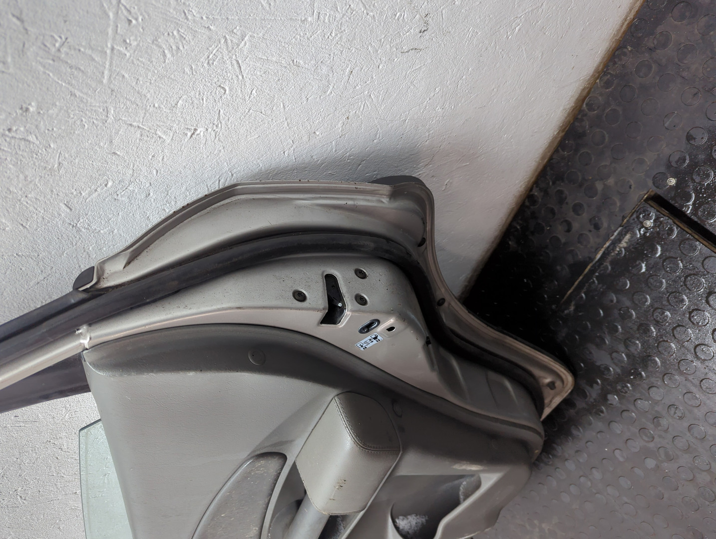 Дверь задняя правая