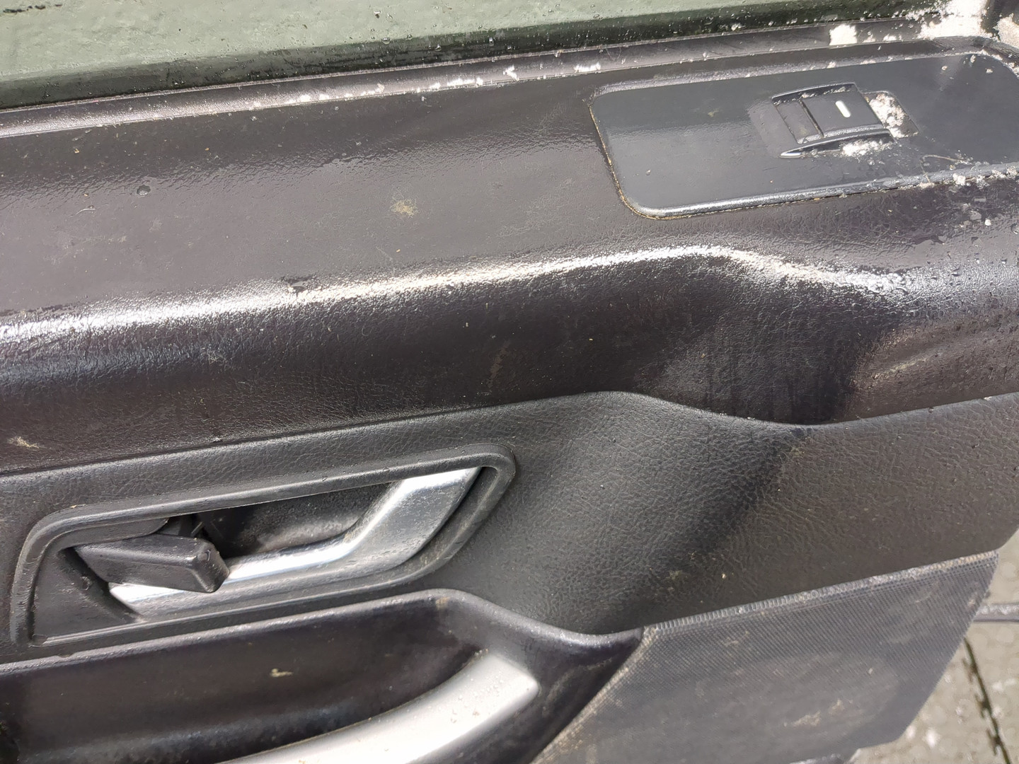 Дверь задняя левая