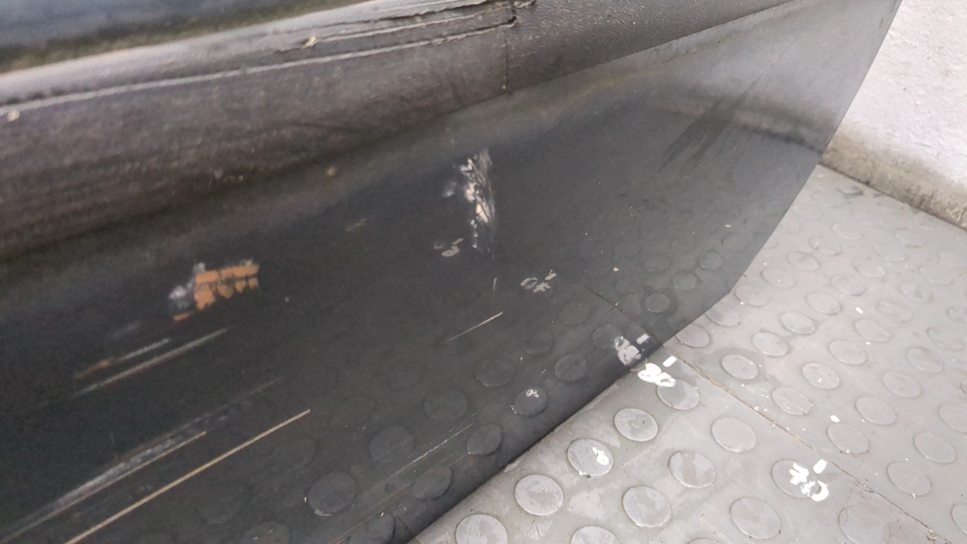 Дверь передняя правая