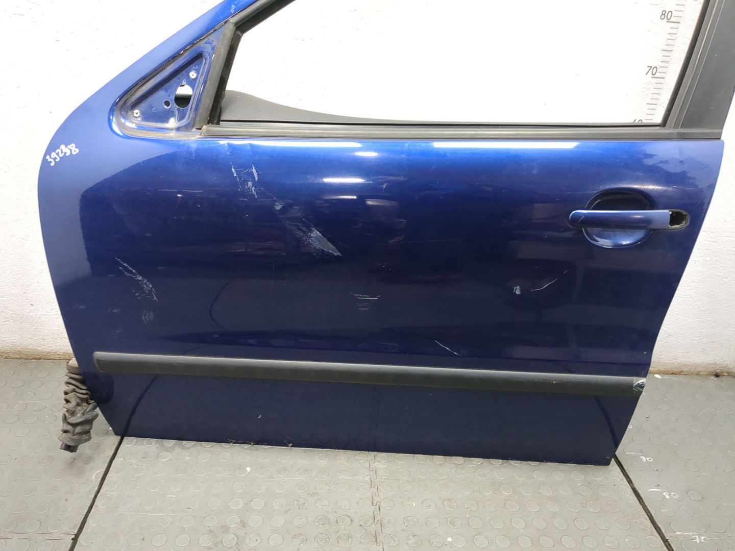 Дверь передняя левая