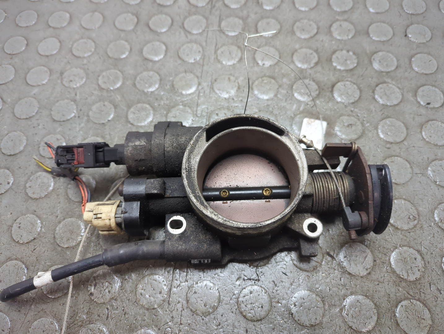 Заслонка дроссельная электрическая