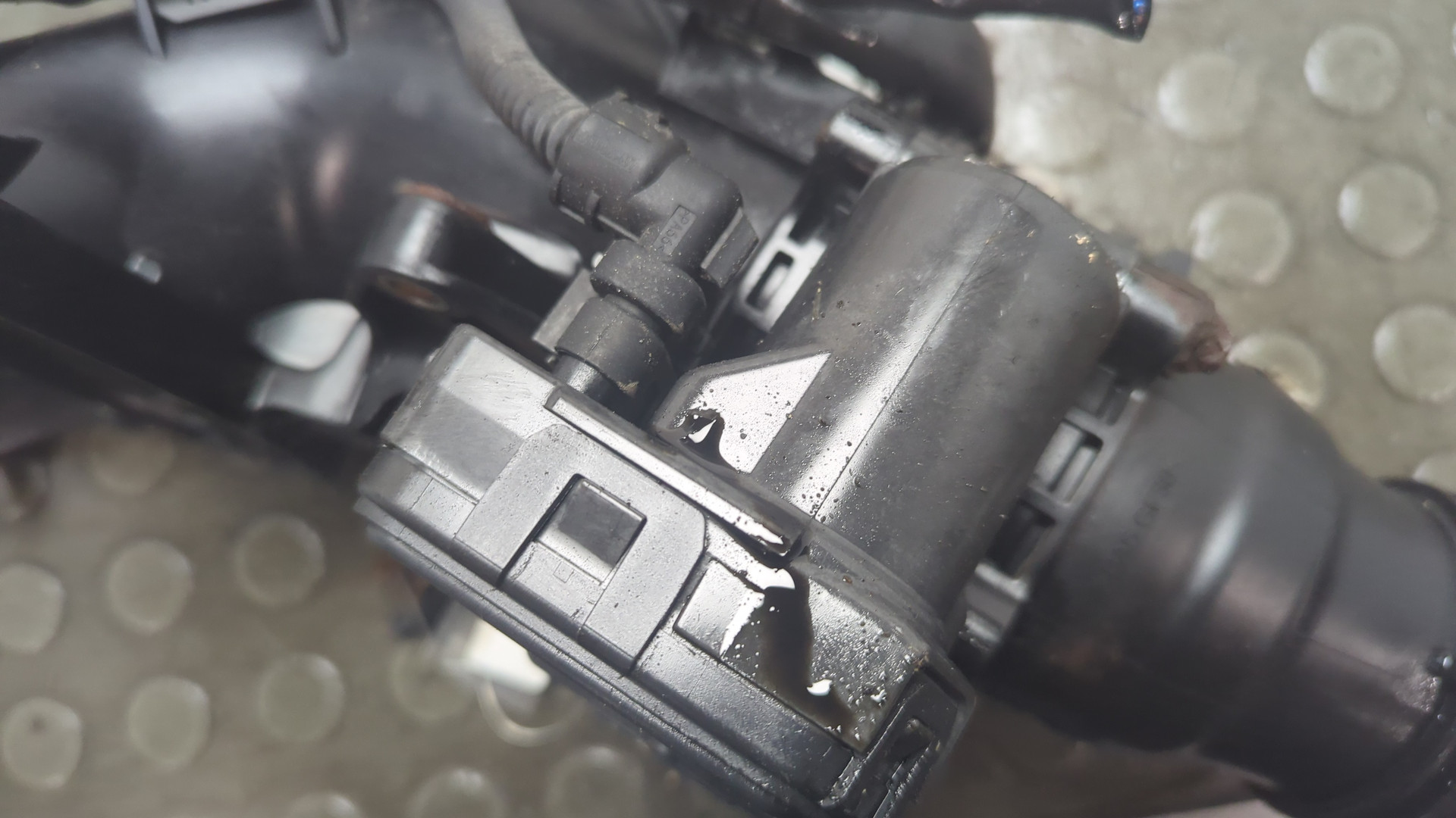 Заслонка дроссельная электрическая