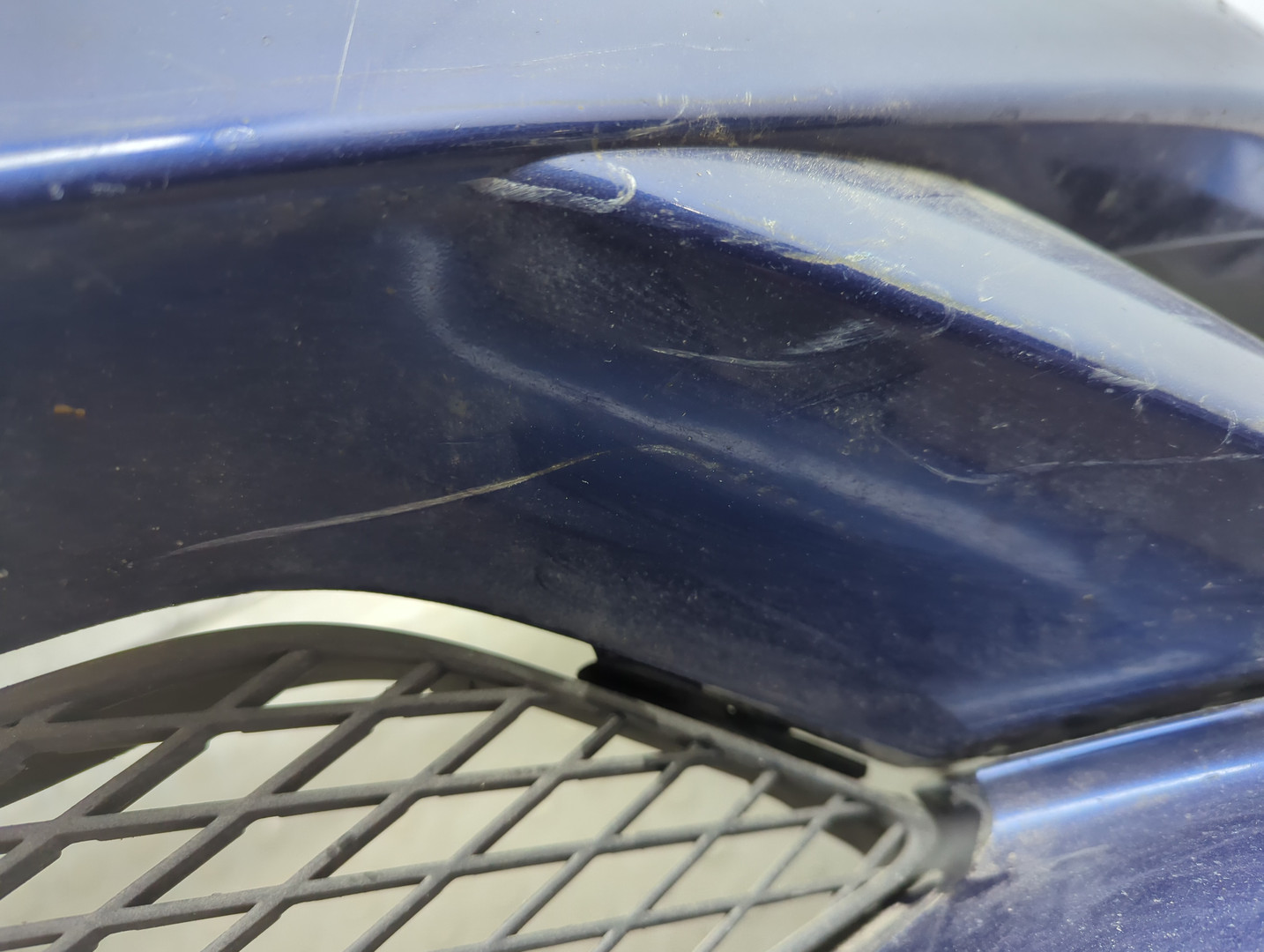 Бампер передний